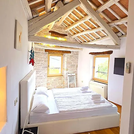 Crogo Casa *