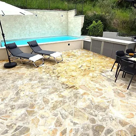 בית נופש Crogo Casa Gradinje